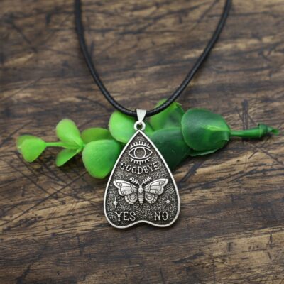 collier pendentif ouija papillon